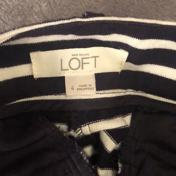 Loft shorts size 4 - Picture 3 of 3